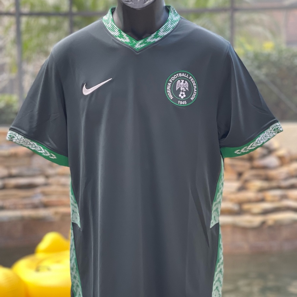 NIKE Nigeria Stadium Soccer Jersey Men CT4224-364 Green M New with Tags